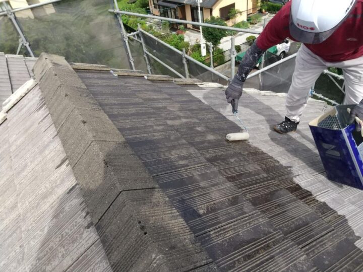 屋根下塗り剤　塗布状況