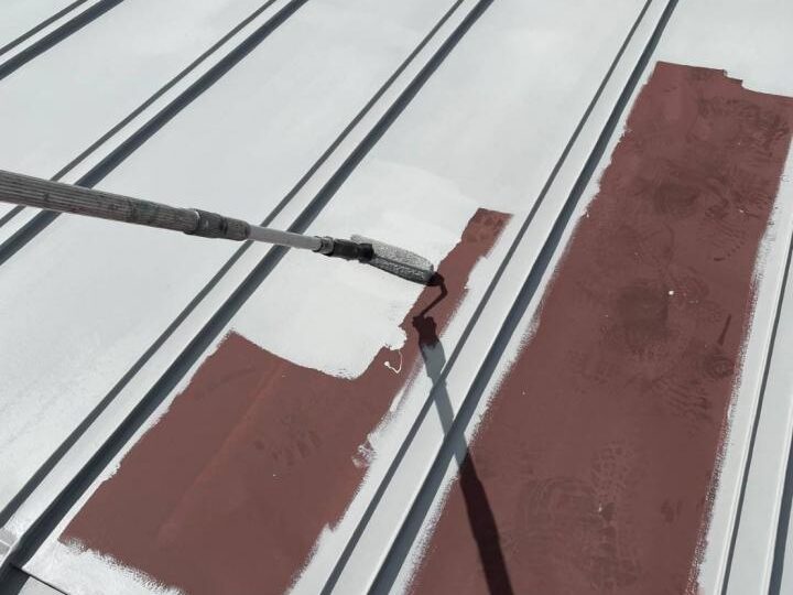屋根　塗装状況